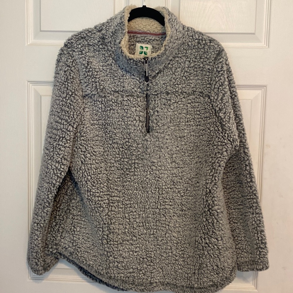 Sherpa half zip Gray pullover size XL